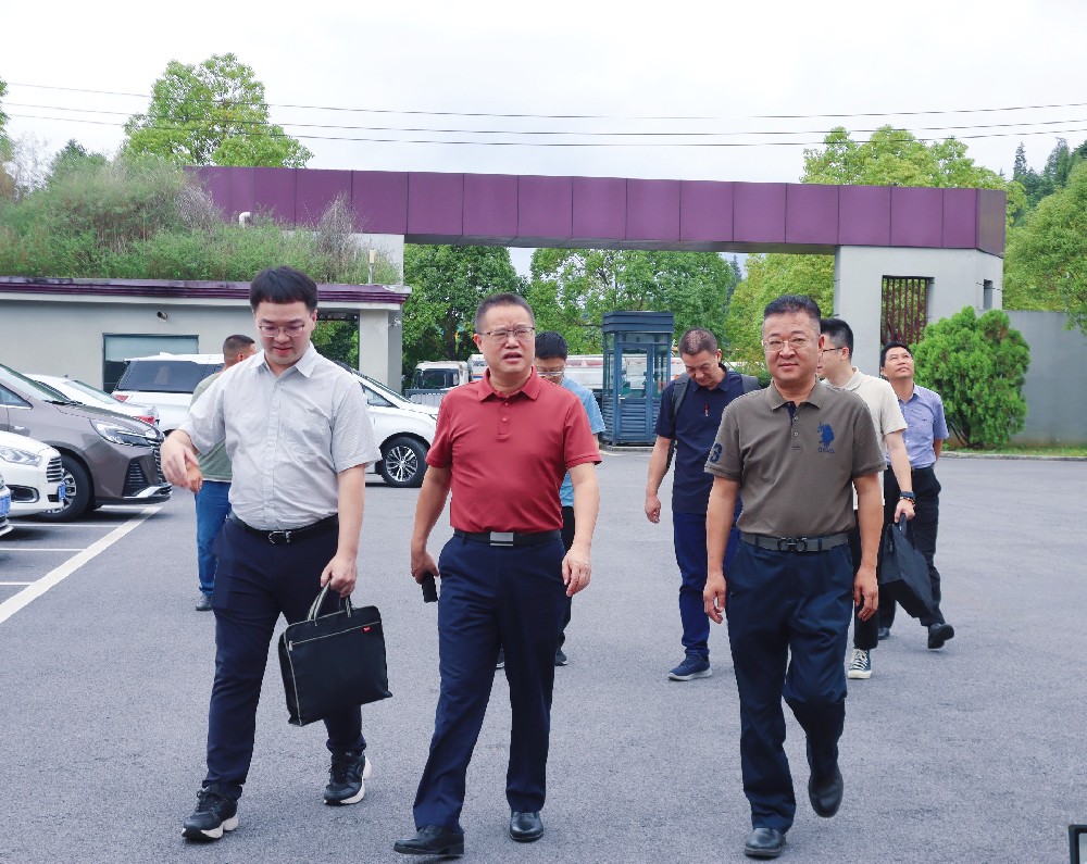 “珠海英才遵義行”走進蘭馨茶業